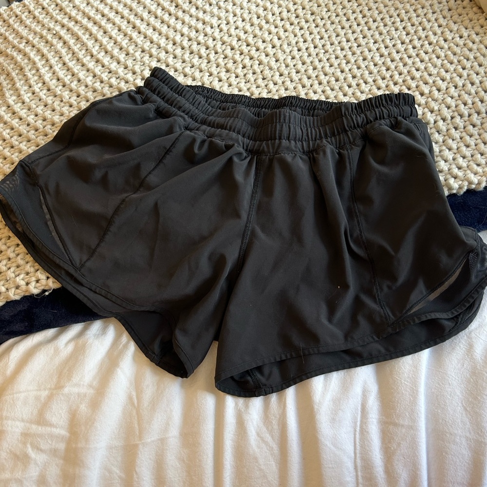 Lululemon hotty hot running shorts 8